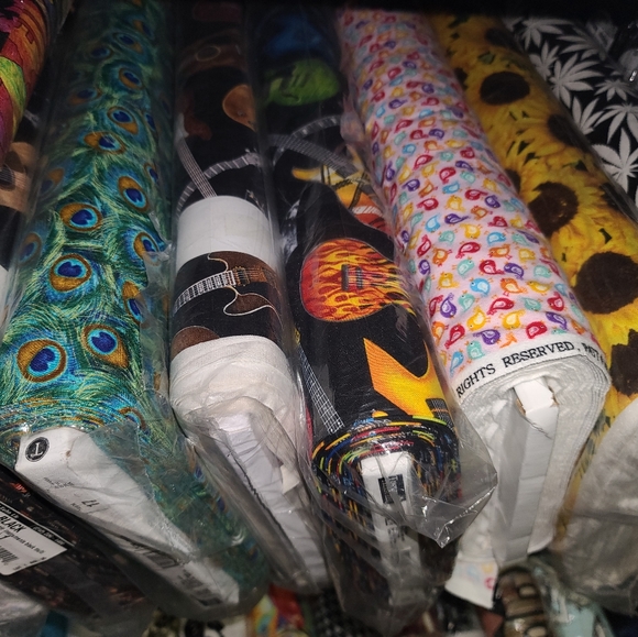 Fleece and Cotton Fabric Bulk - Picture 9 of 16